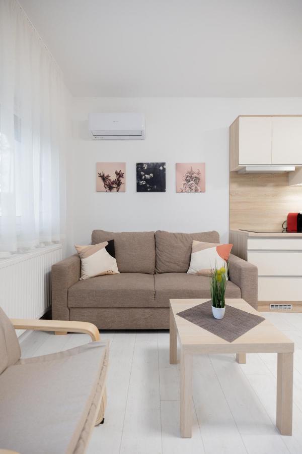 Léda Apartmanok Siófok Exterior foto